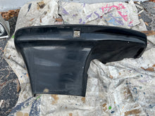 Load image into Gallery viewer, 150 175 135 200 hp Mercury bottom cowl 4022-828450 828450a1 4022-828440 828440a1 side cover Two Stroke