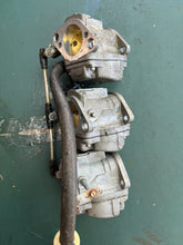 Cargar imagen en el visor de la galería, 50 hp Mercury CARBURETOR SET 824902T18 824902T17 824902T16 Two Stroke 3 cylinder