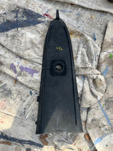 Load image into Gallery viewer, 150 175 135 HP Mercury pan assembly side cowl covers 895847T02 895846T02 2006 Verado Four Stroke