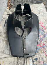 Load image into Gallery viewer, 200 225 hp Johnson 344806 0344806 LOWER COVER Port 0439773 439773 LOWER & SEAL Stbd Evinrude Two Stroke Venom Gray