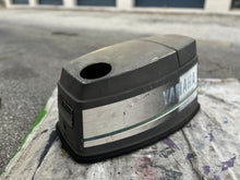 Lade das Bild in den Galerie-Viewer, 40 HP Yamaha top cowl 6H4-42610-U1-EK 6H4-42610 - 1989 - 1994 Old style engine cover, two stroke 50 HP