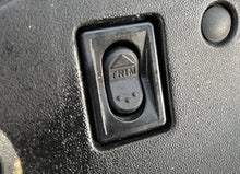 Cargar imagen en el visor de la galería, 275 225 250 200 hp Mercury Verado 885356 885356T AIR INTAKE PORT - 8569901 Trim SWITCH 87-8569901 (30 - 300 hp) OEM Four Stroke