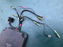 Lade das Bild in den Galerie-Viewer, 250 hp Yamaha cdi 61a-00 61a-85540-00-00, f8t30671 76 degree carbureted motors TWO STROKE