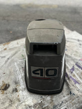 Lade das Bild in den Galerie-Viewer, 40 HP Yamaha top cowl 6H4-42610-U1-EK 6H4-42610 - 1989 - 1994 Old style engine cover, two stroke 50 HP