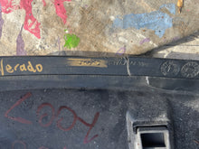 Load image into Gallery viewer, 150 175 135 HP Mercury pan assembly side cowl covers 895847T02 895846T02 2006 Verado Four Stroke