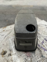 Lade das Bild in den Galerie-Viewer, 40 HP Yamaha top cowl 6H4-42610-U1-EK 6H4-42610 - 1989 - 1994 Old style engine cover, two stroke 50 HP