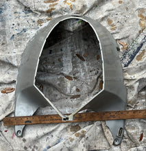 Lade das Bild in den Galerie-Viewer, BF 115 130 hp Honda 63711-zw5-000 lower cowl apron super# 63711-ZW5-010ZA