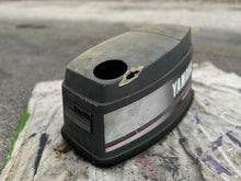 Lade das Bild in den Galerie-Viewer, 40 HP Yamaha top cowl 6H4-42610-U1-EK 6H4-42610 - 1989 - 1994 Old style engine cover, two stroke 50 HP
