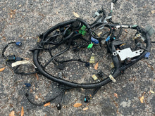 Lade das Bild in den Galerie-Viewer, 1 sold local mar2026—-BF 135 150 hp Honda 32100-ZY5-030 MAIN WIRE HARNESS ASSY | Use from Frame SN 1200962 BF135a