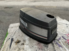 Lade das Bild in den Galerie-Viewer, 40 HP Yamaha top cowl 6H4-42610-U1-EK 6H4-42610 - 1989 - 1994 Old style engine cover, two stroke 50 HP