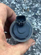 Load image into Gallery viewer, BF 250 225 200 175 hp Honda EAC VALVE isc iac 36550-ZY3-003 Four Stroke
