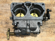 Lade das Bild in den Galerie-Viewer, 200 hp Mercury CARBURETOR SET WMH 16-1 16-2 16-3 top 3308-9672A44 3311-818650A4 818650A52, center 3308-9672A45 818650A5 818650A53, bottom 3308-9672A46 818650A6 818650A59 two stroke v6 compatible 175 150 hp
