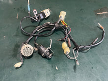 Lade das Bild in den Galerie-Viewer, BF 25 30 hp Honda 32520-ZV7-780 REMOTE CONTROL CABLE ASSY oem nla BAJL BAJS BAWS, neutral safety switch 04302-ZV7-010
