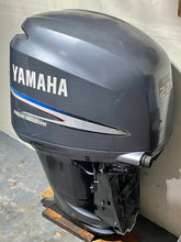 Cargar imagen en el visor de la galería, f 225 hp Yamaha 25” Complete Outboard motor 2005 - 1070 hrs SERVICED &amp; WATER READY
