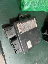 Cargar imagen en el visor de la galería, TRY#2 shipping to GA to test: 25 hp Mercury 3GM-06401-0 Tohatsu Ecu 3GM064010 2006 four stroke 898101T54
