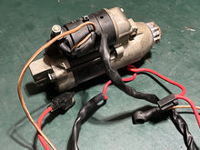 Cargar imagen en el visor de la galería, 200 175 150 hp Yamaha HPDI 68F-81800-01-00 STARTING MOTOR ASSY two stroke 2000-2012
