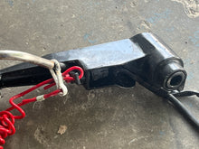 Lade das Bild in den Galerie-Viewer, DF 2.5 hp Suzuki  TILLER HANDLE 63111-97J21-YAY CABLE 63610-97J00 GRIP 63210-97J00 four stroke 2024
