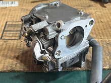 Cargar imagen en el visor de la galería, f 100 80 hp Yamaha 67F-14903-31-00 CARBURETOR  ASSY 3 2003 2004 four stroke 67f-31
