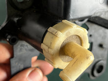 Load image into Gallery viewer, 90 115 hp Johnson Evinrude vst vro FUEL BRACKET 0340082 FUEL FILTER 0433190 NUT 0335112 two stroke v4 1995-2001
