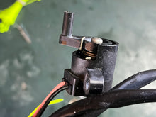 Cargar imagen en el visor de la galería, f 90 75 hp Yamaha TRIM SENDER 67H-83672-00-00 four stroke 2004-2008 some compatibility 115 130 150 175 200 225 250 300 hp
