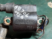 Cargar imagen en el visor de la galería, 90 80 hp Tohatsu f6t513 IGNITION COIL 6” cord 3B7060501 two stroke 2002
