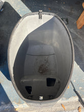 Lade das Bild in den Galerie-Viewer, f 60 hp Yamaha TOP COWLING 6C5-42610-00-8D four stroke 2007-2009 6C5-42610-00-4D 6C5-42610-00-00 6C5-42610-01-00
