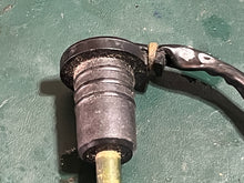 Lade das Bild in den Galerie-Viewer, DT 150 200 225 hp Suzuki OIL LEVEL SENSOR 34860-87D21 two stroke SUPER SIX also 34860-87D20 34860-87D10
