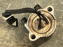 Lade das Bild in den Galerie-Viewer, 30 25 15 hp Evinrude E-tec FUEL INJECTOR 5010220 5004428 353748 two stroke 2017 AA AB AF
