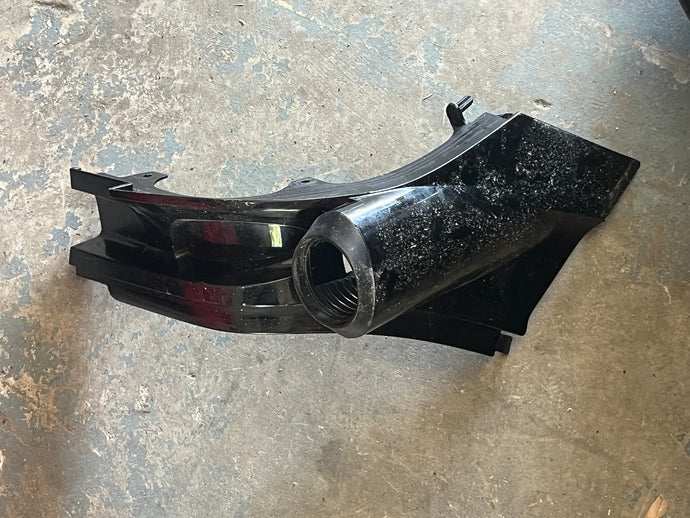 350 hp Mercury Verado starboard FRONT COWL AIR INTAKE 885357T04 8M0086841 four stroke 200-350 hp