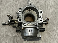 Lade das Bild in den Galerie-Viewer, 250 hp Yamaha CARBURETORS port 2-4-6 61A-14301-03-00 61A- 14302-03-00 61A-14303-03-00 two stroke 76 degree
