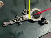 Load image into Gallery viewer, 115 130 hp Yamaha MAGNETO CONTROL LEVER 6E5-41632-01-94 6E5-41631-01-1S 6E5-41632-02-1S 6E5-41631-01-94, MAGNETO CONTROL ROD 688-41636-00-00 two stroke oem 
