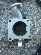 Load image into Gallery viewer, BF 250 225 200 hp Honda THROTTLE BODY ASSY 16400-ZY3-A01 SPACER 16404-ZX2-000 MUFFLER 17374-ZX2-000 four stroke 2011 2007-up
