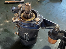 Lade das Bild in den Galerie-Viewer, 90 80 hp Tohatsu Nissan STARTER MOTOR 353760103 BRACKET UPPER 3B7051010 Two Stroke
