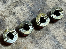 Lade das Bild in den Galerie-Viewer, sold ebay june2-2024——115 hp Yamaha CARBURETOR ASSEMBLY 1 &amp; 2 6E5-14301-13-00 2 6E5-14302-13-00 1986-95 two stroke oem
