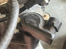 Load image into Gallery viewer, 30 25 15 hp Evinrude E-tec THROTTLE BODY 5007345 TPS 5006484 CRANKSHAFT SENSOR 0587014 two stroke 2017 compatible 2010-up AA AB AF

