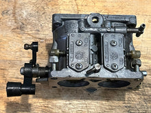 Lade das Bild in den Galerie-Viewer, 200 hp Mercury CARBURETOR SET WMH 16-1 16-2 16-3 top 3308-9672A44 3311-818650A4 818650A52, center 3308-9672A45 818650A5 818650A53, bottom 3308-9672A46 818650A6 818650A59 two stroke v6 compatible 175 150 hp
