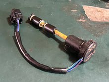 Cargar imagen en el visor de la galería, 200 225 250 300 Yamaha hpdi OIL LEVEL SENSOR 61A-85730-03-00 two stroke 1998-2009 super 61A-02 61A-01 61A-00
