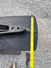 Cargar imagen en el visor de la galería, 115 hp Mercury Tower Of Power LOWER UNIT 20” long 1655-7333T42 1655-7333A42 Two Stroke 6 Cylinder

