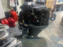 Lade das Bild in den Galerie-Viewer, 2018 F90 hp Yamaha Four Stroke Vmax 20”  clean running outboard
