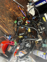 Lade das Bild in den Galerie-Viewer, 1 sold local mar2026—-BF 135 150 hp Honda 32100-ZY5-030 MAIN WIRE HARNESS ASSY | Use from Frame SN 1200962 BF135a
