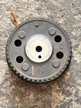 Load image into Gallery viewer, f 115 hp Yamaha GEAR pulley #1 6EK-11537-00-00 four stroke 2014-2025 some 130 hp
