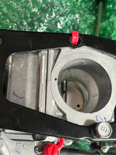 Lade das Bild in den Galerie-Viewer, sold ebay dec2024——90 hp Yamaha CARBURETOR SET 2004-2009 Two Stroke 6H1-14301-30-00 6H1-14302-30-00 6H1-14303-30-00
