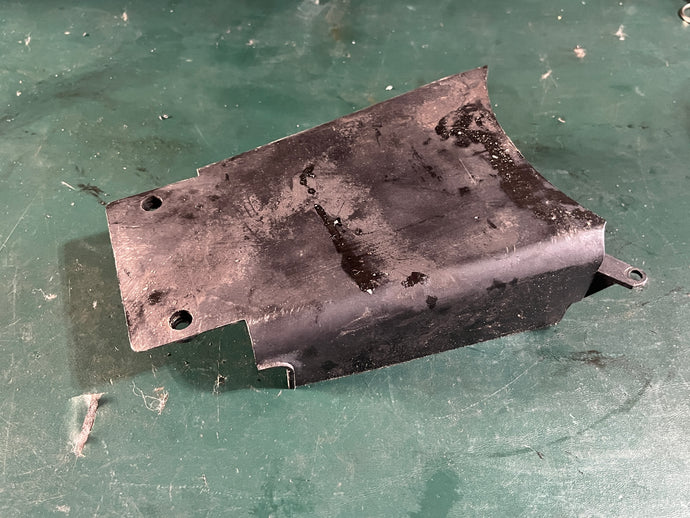 90 115 hp Johnson 0513818 COVER, Power pack to flywheel two stroke OIS 1997-2006