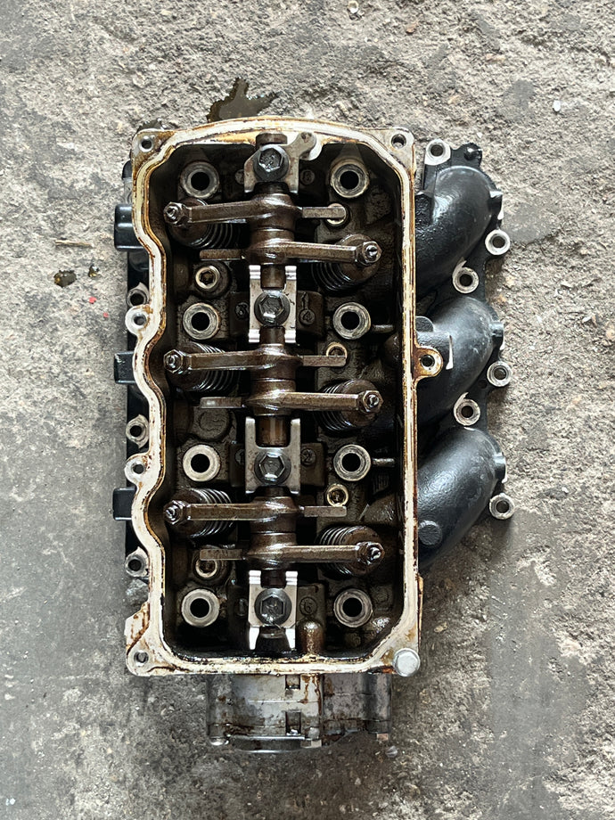 40 30 hp Mercury EFI CYLINDER HEAD ASSY crankcase 877568T 803016T06 COVER 834779A1 four stroke 3 cylinder 2005