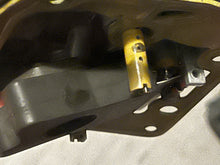 Load image into Gallery viewer, 90 hp Johnson Evinrude CARBURETOR SET two stroke 4 cylinder BODY 335830-AS BOWL 398554 56C JETS
