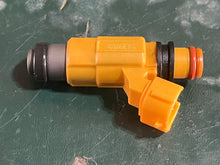 Lade das Bild in den Galerie-Viewer, sold local may2025——f 150 hp Yamaha FUEL INJECTOR orange 63P-13761-00-00 CDH275 four stroke 2004-2010 cleaned
