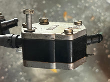 Load image into Gallery viewer, 150 hp Yamaha FUEL PUMP ASSY 6E5-24410-10-00 two stroke 1999-2001 compatible 130 - 250 hp
