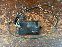 Cargar imagen en el visor de la galería, 135 150 175 200 hp Mercury OIL INJECTION WARNING UNIT 41470A8 Two Stroke 1977-1988 6 Cylinder superseded to 41470A11
