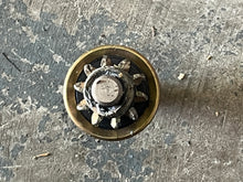 Lade das Bild in den Galerie-Viewer, 175 150 135 115 hp Ficht Evinrude STARTER MOTOR 0586287 two stroke 2000-2005 compatibility with some other hps
