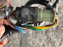 Cargar imagen en el visor de la galería, 115 hp Yamaha WIRE HARNESS ASSEMBLY 6E5-82590-01-00 6E5-82590-10-00 1985-1987 two stroke
